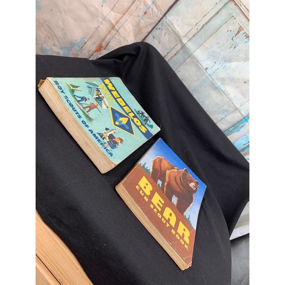 Vintage Cub Scout Bear Book / Webelos Boy Scout Book - Picture 6 of 9